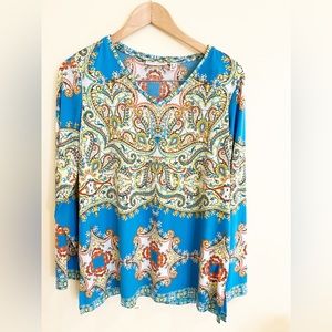 Susan Graver Liquid Knit Long Sleeved Top. Size Large